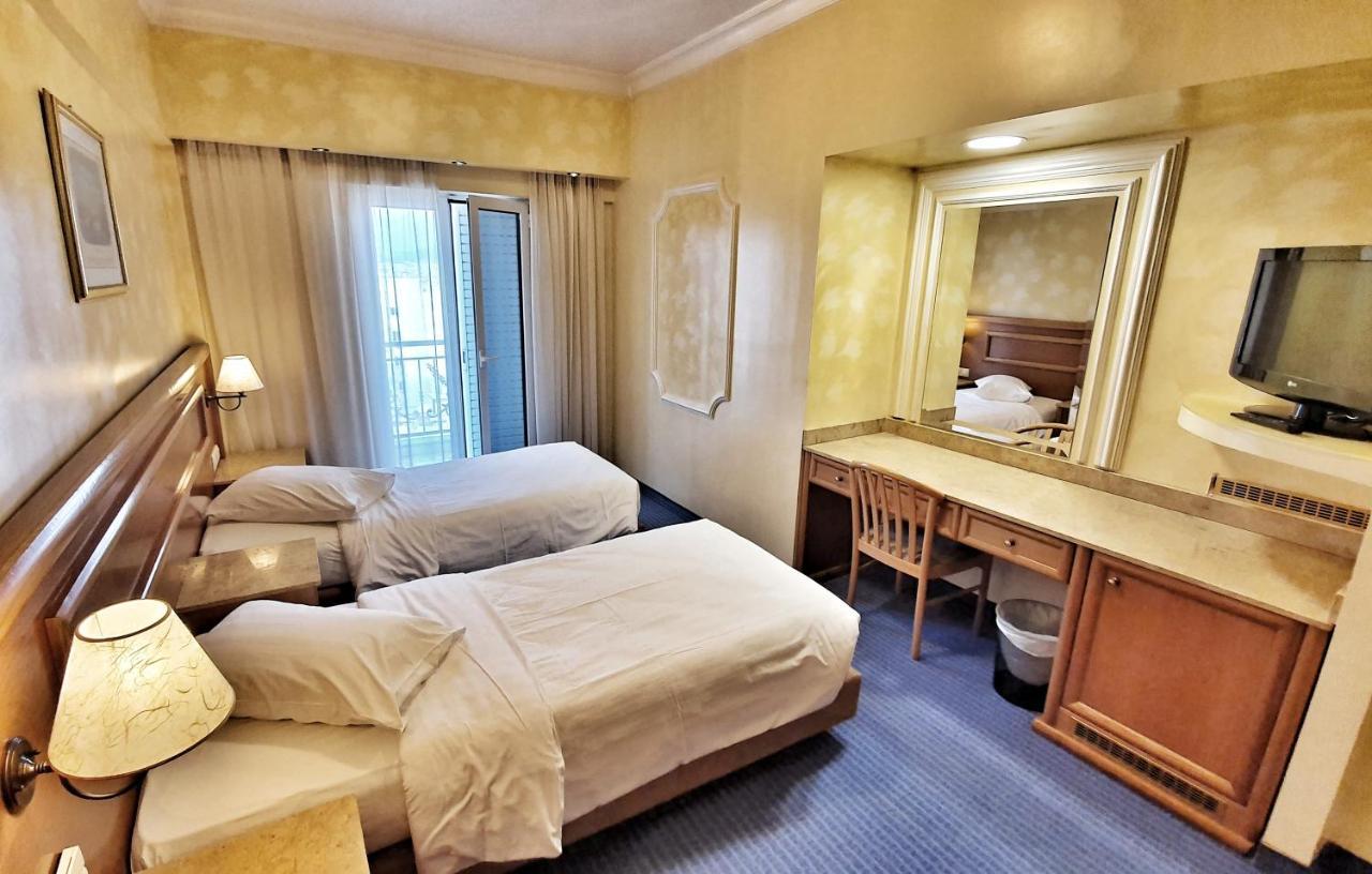Noufara Hotel Piraeus Exterior photo