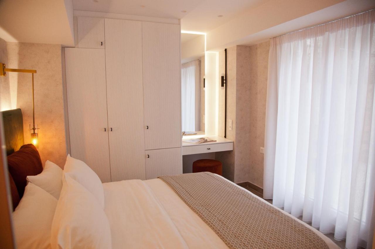 Noufara Hotel Piraeus Exterior photo